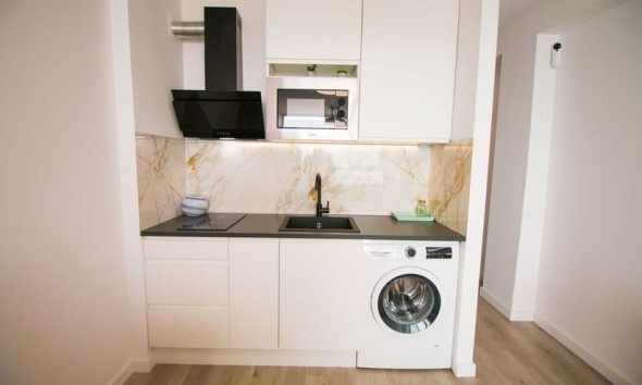 Resale - Apartment / Duplex - Torrevieja - Cabo Cervera