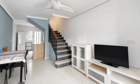 Resale - Apartment / Duplex - Los Alcazares - Los Alcázares