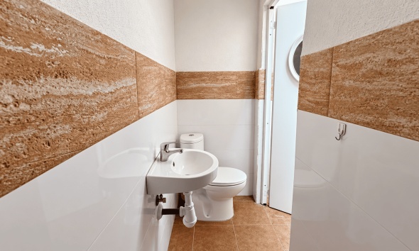 Resale - Apartment / Duplex - Los Alcazares - Los Alcázares