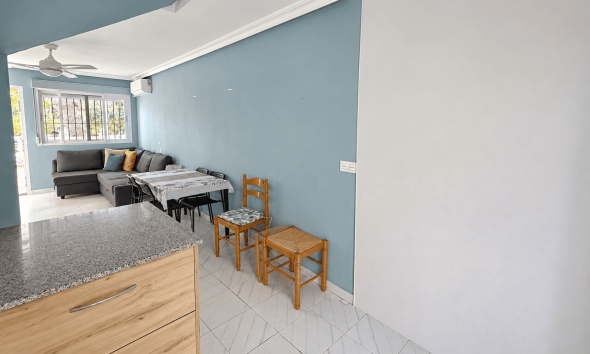 Resale - Apartment / Duplex - Los Alcazares - Los Alcázares