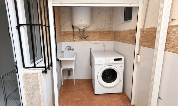 Resale - Apartment / Duplex - Los Alcazares - Los Alcázares