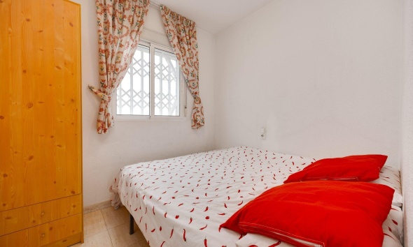 Resale - Apartment / Duplex - Torrevieja - Estacion de autobuses