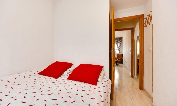 Resale - Apartment / Duplex - Torrevieja - Estacion de autobuses