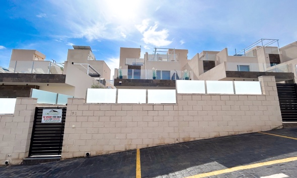 Resale - Villa / House - Orihuela Costa - Villamartín
