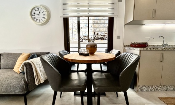 Resale - Townhouse / Terraced House - Torre de la Horadada