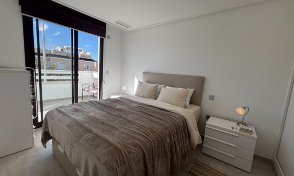 Resale - Townhouse / Terraced House - Torre de la Horadada