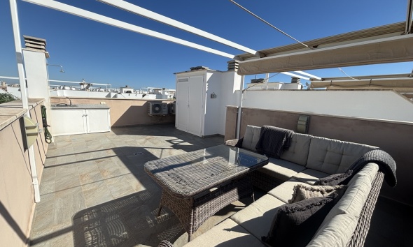 Resale - Townhouse / Terraced House - Torre de la Horadada