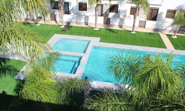 Resale - Townhouse / Terraced House - Torre de la Horadada