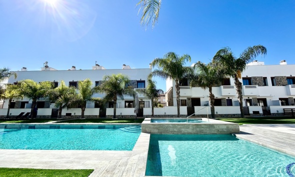 Resale - Townhouse / Terraced House - Torre de la Horadada