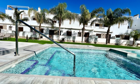 Resale - Townhouse / Terraced House - Torre de la Horadada