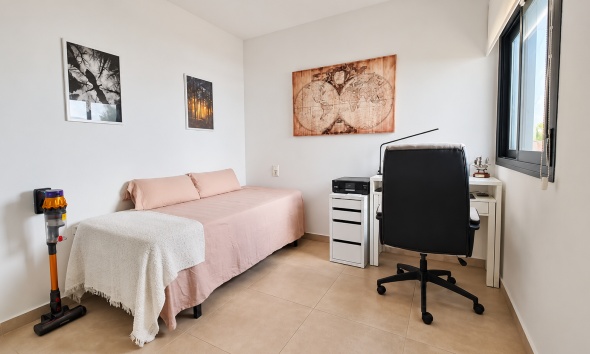 Resale - Villa / House - Orihuela Costa - Villamartín
