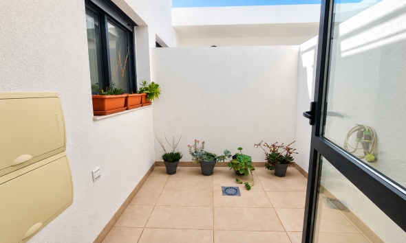 Resale - Villa / House - Orihuela Costa - Villamartín