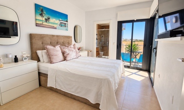Resale - Villa / House - Orihuela Costa - Villamartín