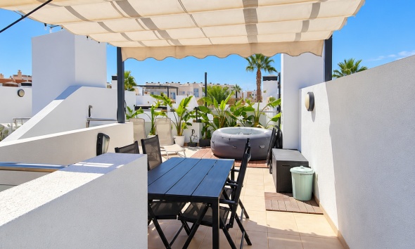 Resale - Villa / House - Orihuela Costa - Villamartín