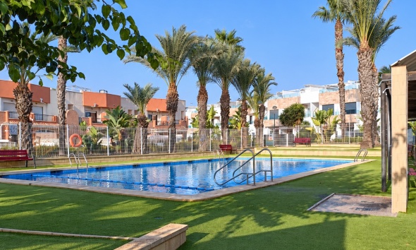 Resale - Villa / House - Orihuela Costa - Villamartín