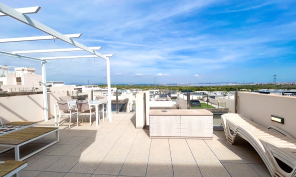 Resale - Villa / House - Orihuela Costa - Villamartín