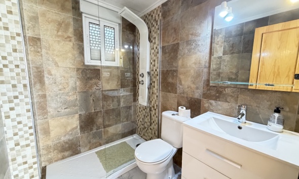 Resale - Villa / House - Orihuela Costa - Villamartín