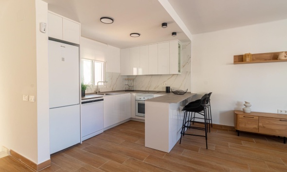 Resale - Townhouse / Terraced House - Torrevieja - Los Frutales