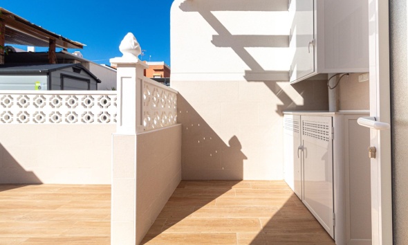 Resale - Townhouse / Terraced House - Torrevieja - Los Frutales
