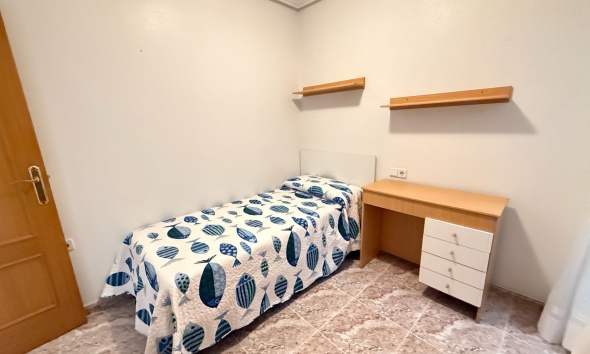 Resale - Apartment / Duplex - Torrevieja - Playa del Cura
