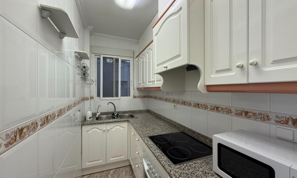 Resale - Apartment / Duplex - Torrevieja - Playa del Cura