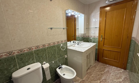 Resale - Apartment / Duplex - Torrevieja - Playa del Cura