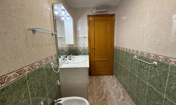 Resale - Apartment / Duplex - Torrevieja - Playa del Cura