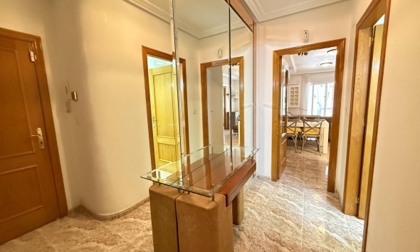 Resale - Apartment / Duplex - Torrevieja - Playa del Cura