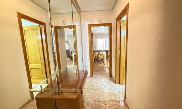 Resale - Apartment / Duplex - Torrevieja - Playa del Cura