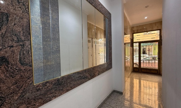 Resale - Apartment / Duplex - Torrevieja - Playa del Cura