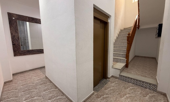 Resale - Apartment / Duplex - Torrevieja - Playa del Cura