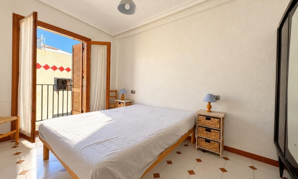 Resale - Apartment / Duplex - Torrevieja - Los Europeos