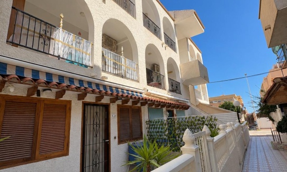Resale - Apartment / Duplex - Torrevieja - Los Europeos