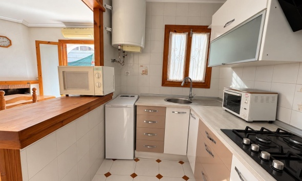 Resale - Apartment / Duplex - Torrevieja - Los Europeos