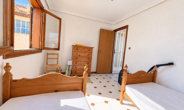 Resale - Apartment / Duplex - Torrevieja - Los Europeos