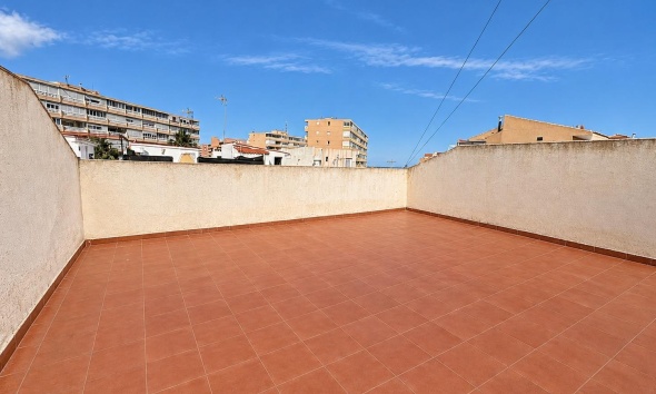 Resale - Apartment / Duplex - Torrevieja - Los Europeos