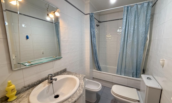 Resale - Apartment / Duplex - Torrevieja - Playa del Cura