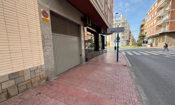 Resale - Apartment / Duplex - Torrevieja - Playa del Cura