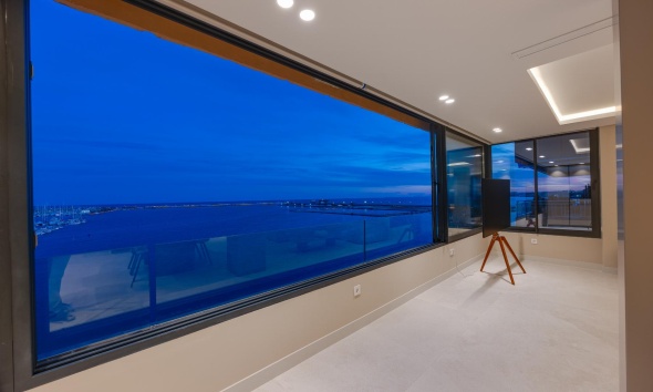 Resale - Apartment / Duplex - Torrevieja - Playa del Acequión