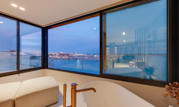 Resale - Apartment / Duplex - Torrevieja - Playa del Acequión