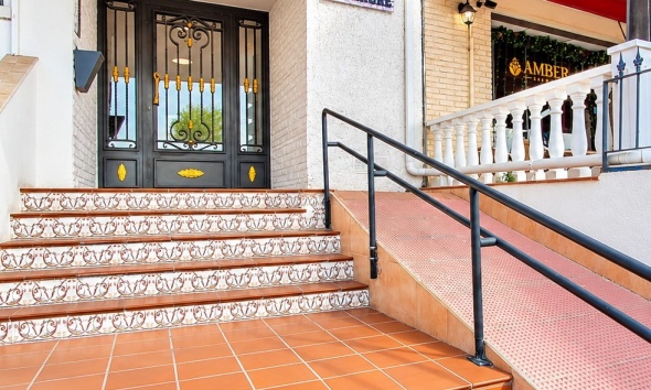 Resale - Apartment / Duplex - Torrevieja - Playa de los Locos