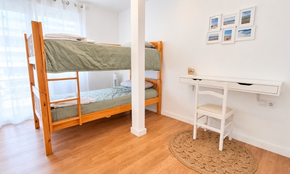 Resale - Apartment / Duplex - Torrevieja - Playa de los Locos