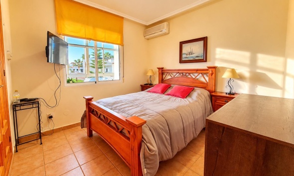 Resale - Apartment / Duplex - Torrevieja - Torreblanca