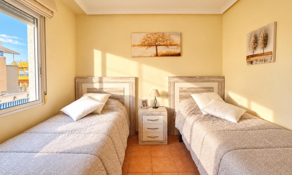 Resale - Apartment / Duplex - Torrevieja - Torreblanca