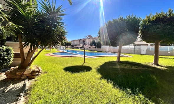 Resale - Apartment / Duplex - Torrevieja - Torreblanca